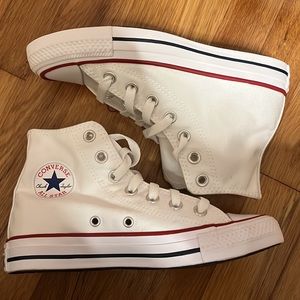 NIB White All Star Hi top Converse Chucks women size 5